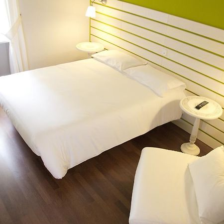 Hostal Monjes Peregrinos Burgo Chambre photo